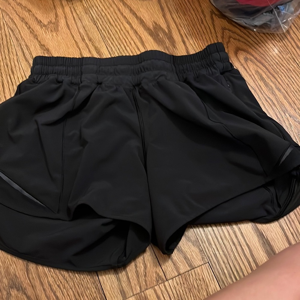 black hotty hot shorts